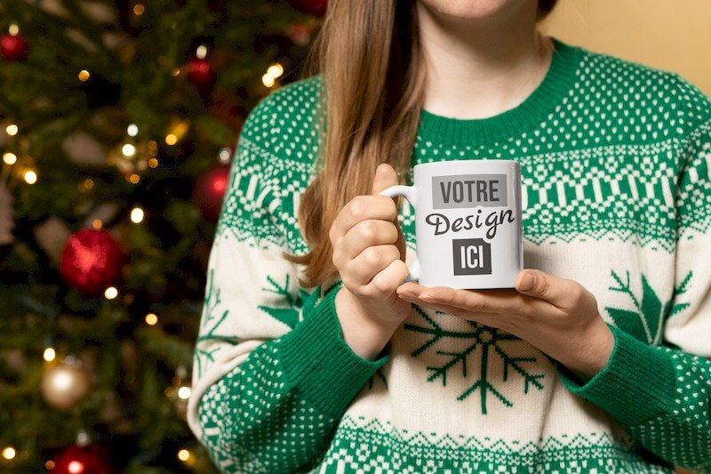 Mugs pour le thé et le café avec un motif de Noël imprimé